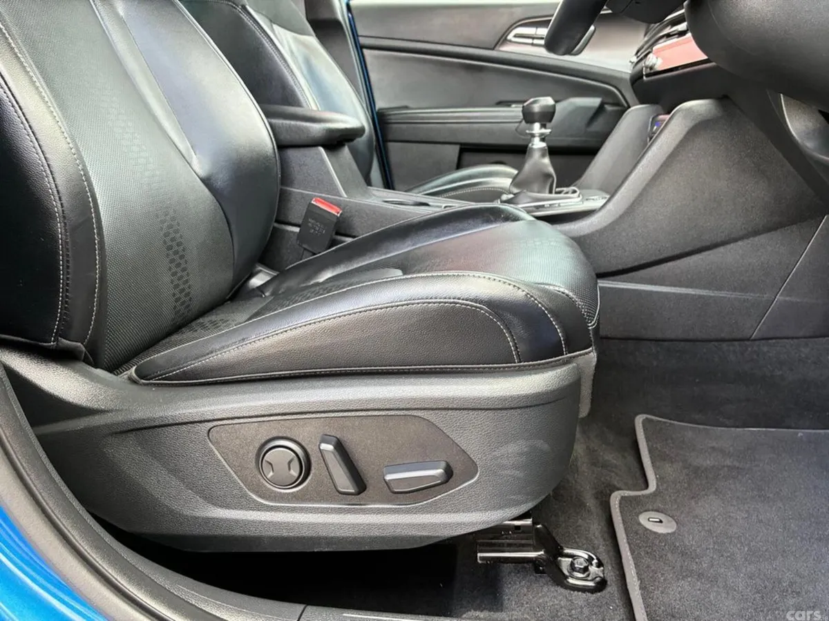 Kia Sportage SUV, Diesel Hybrid, 2026, Blue