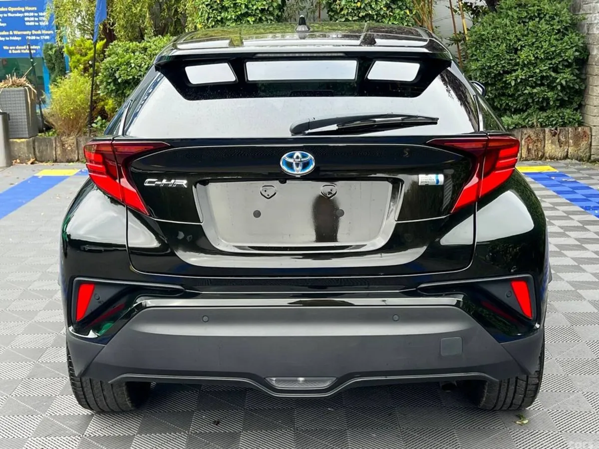 Toyota C-HR SUV, Petrol Hybrid, 2023, Black