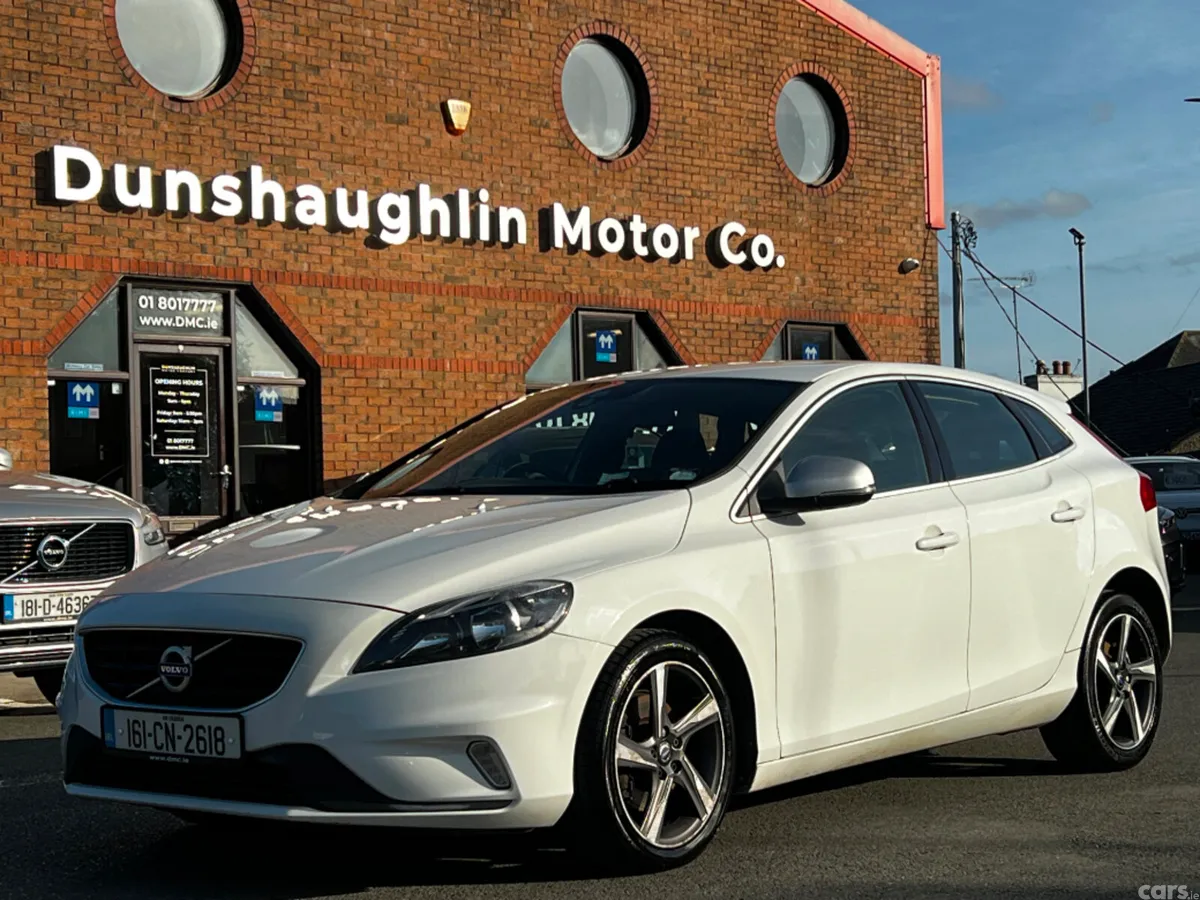 Volvo V40 Hatchback, Diesel, 2016, White