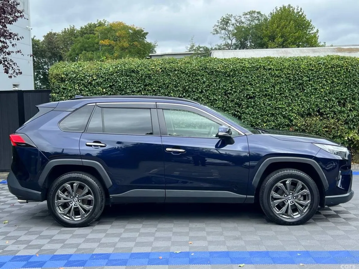 Toyota RAV4 SUV, Petrol Hybrid, 2022, Blue