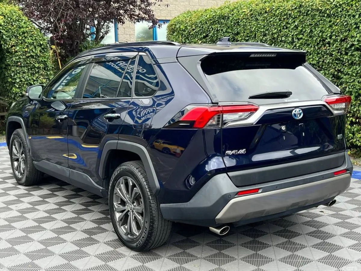 Toyota RAV4 SUV, Petrol Hybrid, 2022, Blue