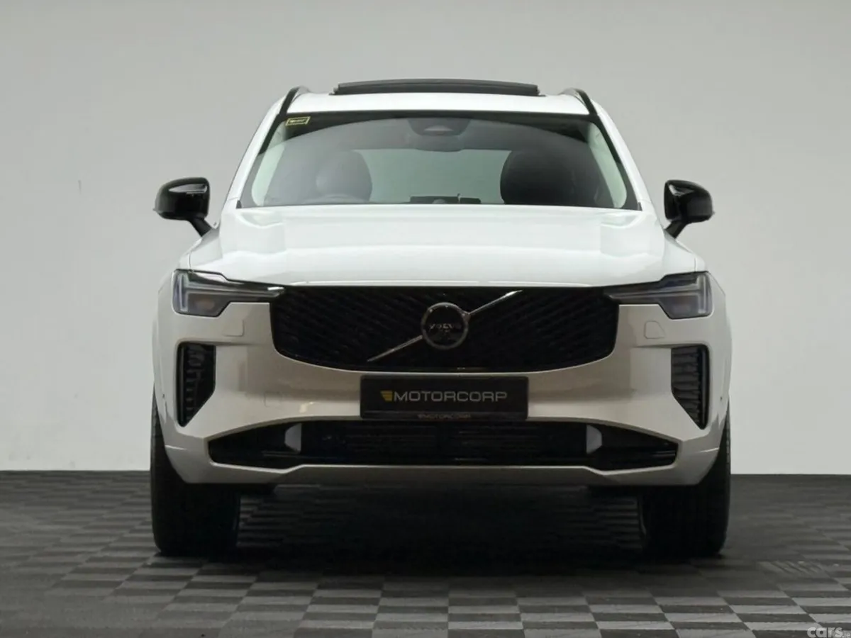 Volvo XC90 SUV, Petrol Plug-in Hybrid, 2026, White