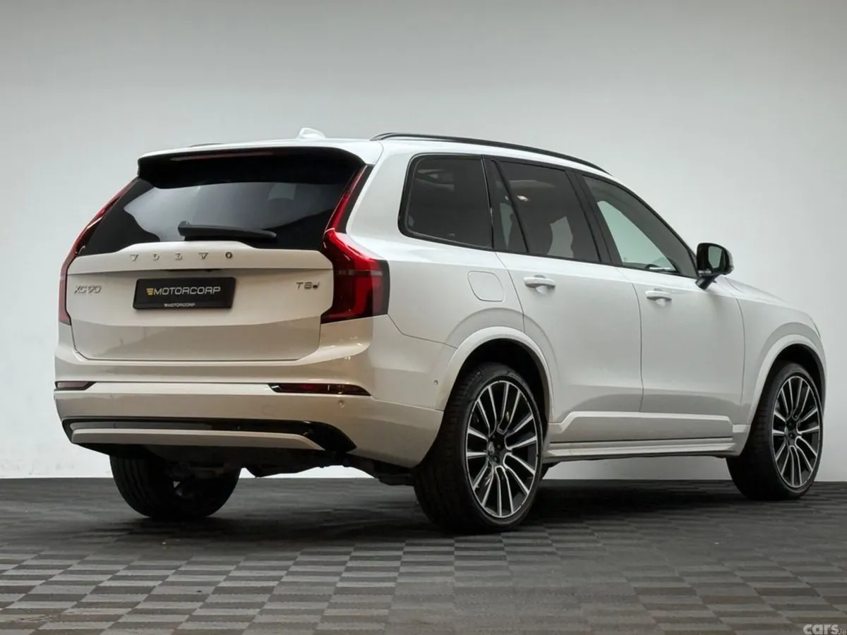 Volvo XC90 SUV, Petrol Plug-in Hybrid, 2026, White