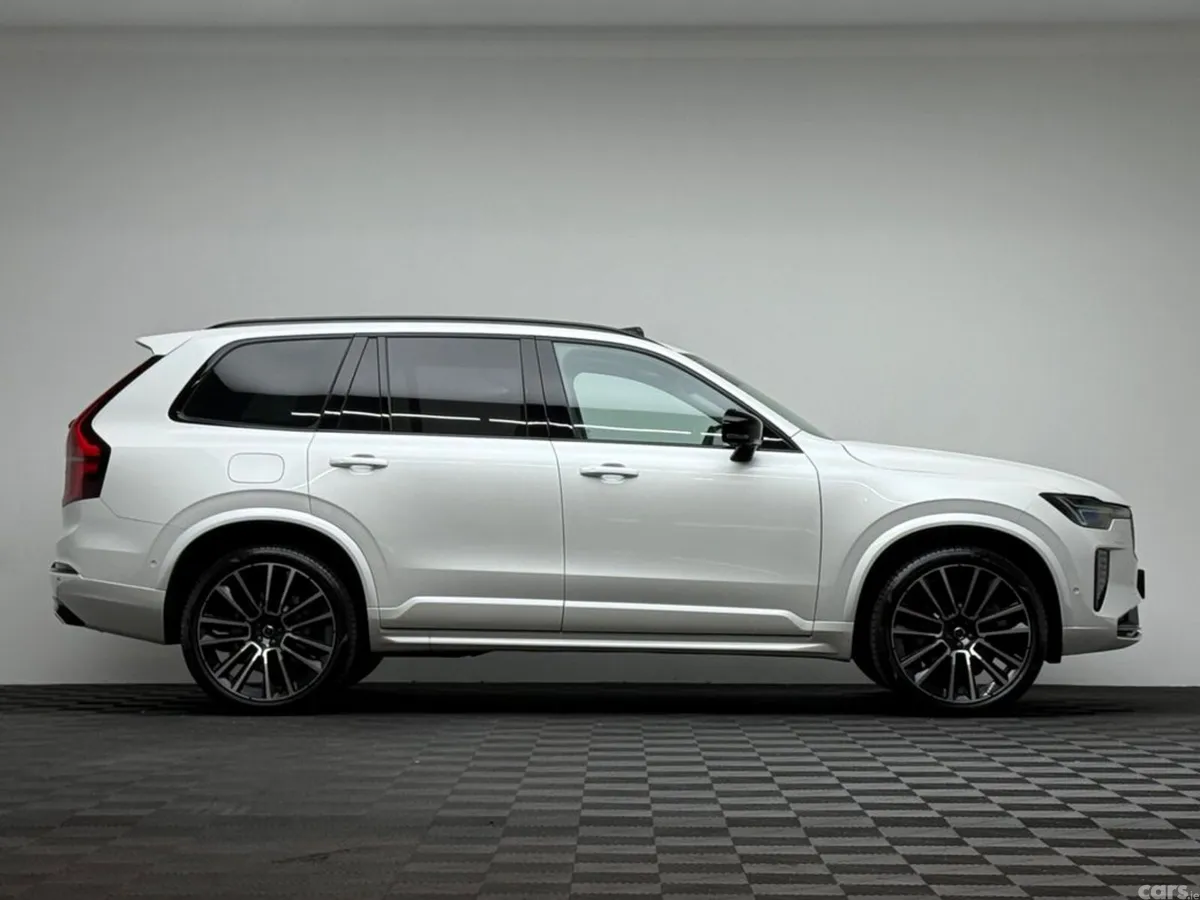 Volvo XC90 SUV, Petrol Plug-in Hybrid, 2026, White