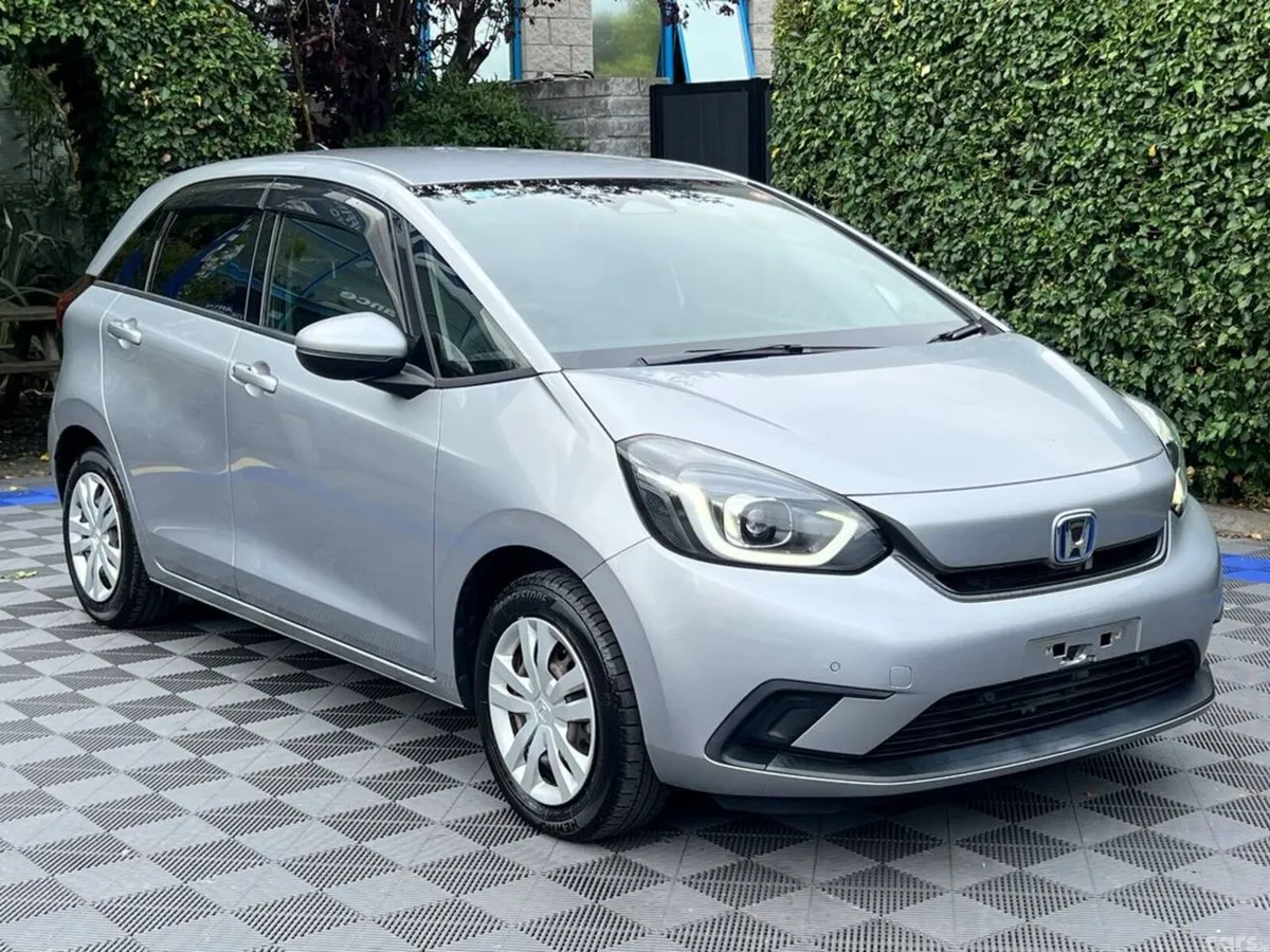 Honda Fit Hatchback, Petrol Hybrid, 2021, Silver