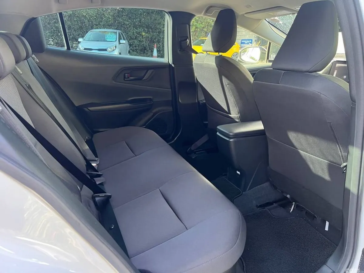 Toyota Prius Saloon, Petrol Hybrid, 2023, White