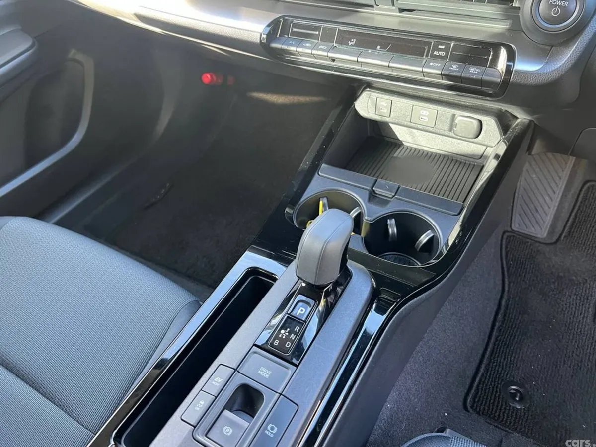 Toyota Prius Saloon, Petrol Hybrid, 2023, White