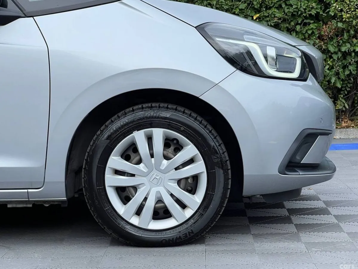 Honda Fit Hatchback, Petrol Hybrid, 2021, Silver
