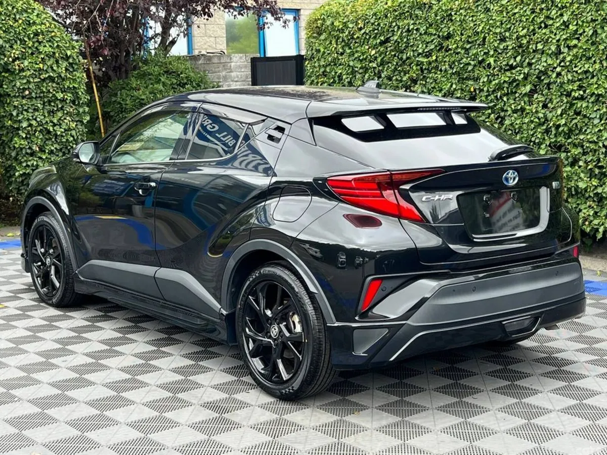 Toyota C-HR SUV, Petrol Hybrid, 2021, Black