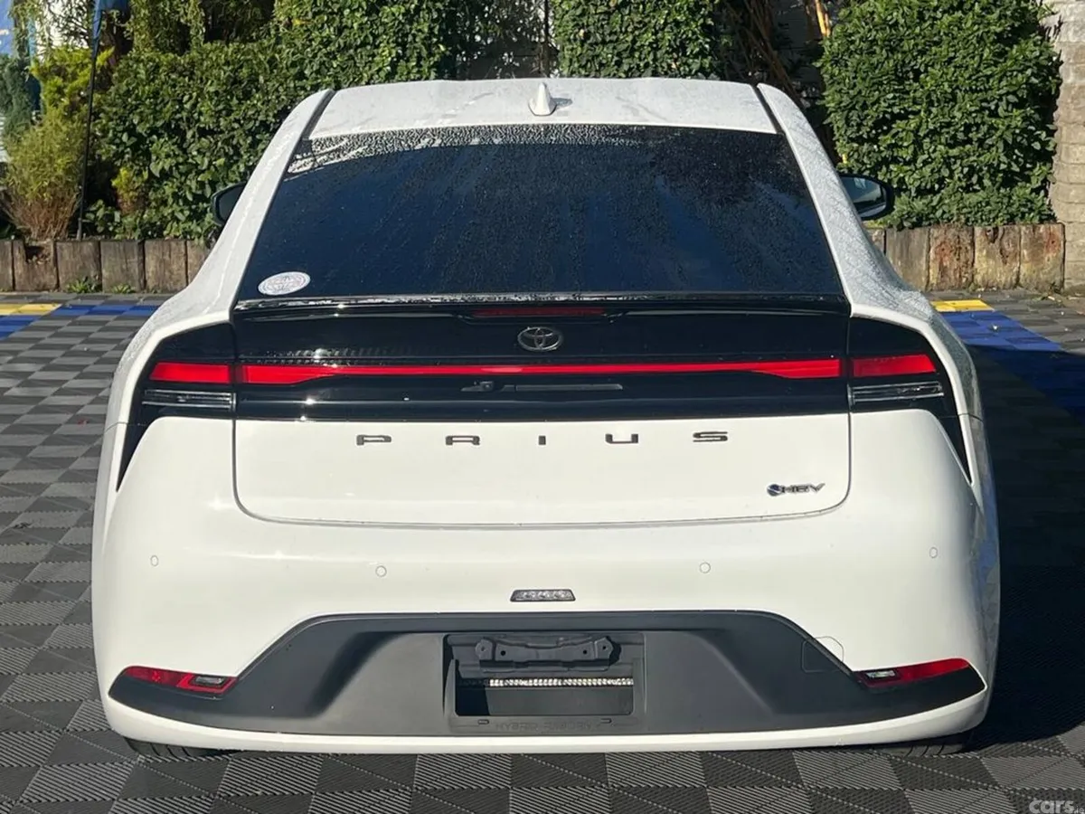 Toyota Prius Saloon, Petrol Hybrid, 2023, White