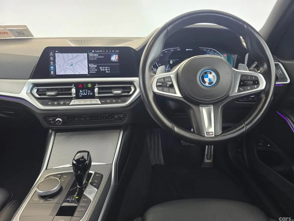 BMW 3-Series Estate, Petrol Plug-in Hybrid, 2022, Blue