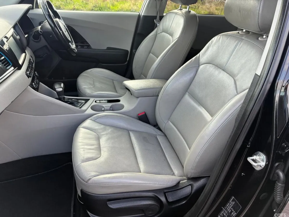 Kia Niro Estate, Petrol Plug-in Hybrid, 2019, Black