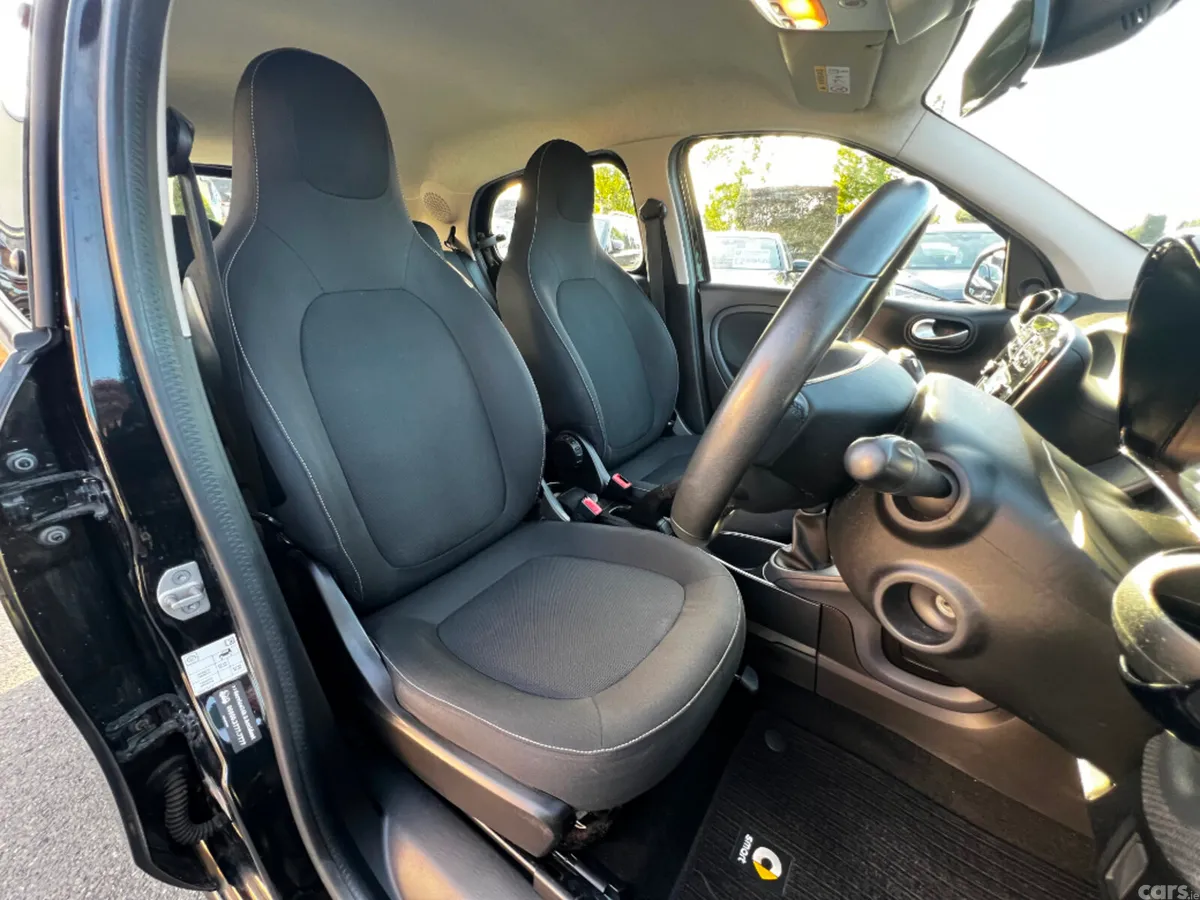 Smart Forfour Hatchback, Petrol, 2017, Black