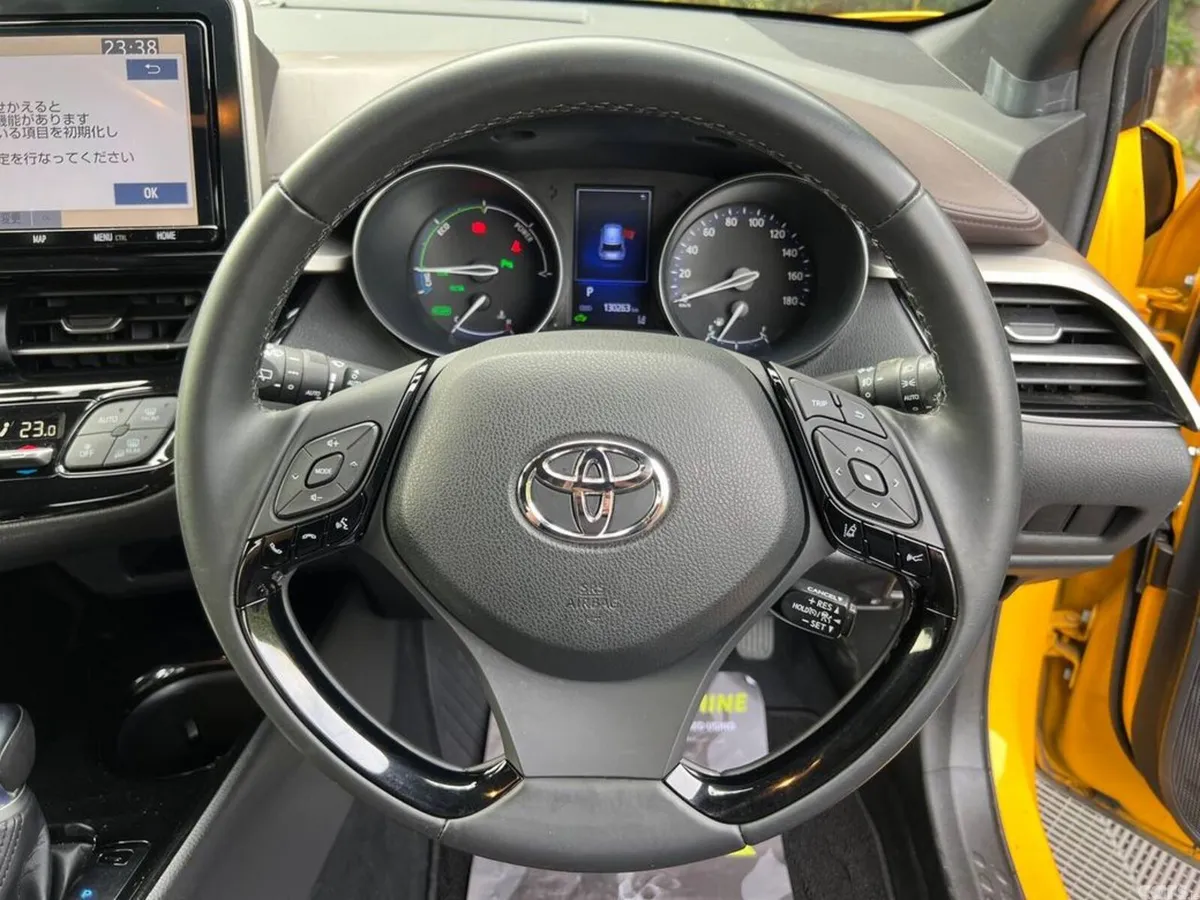 Toyota C-HR SUV, Petrol Hybrid, 2019, Orange