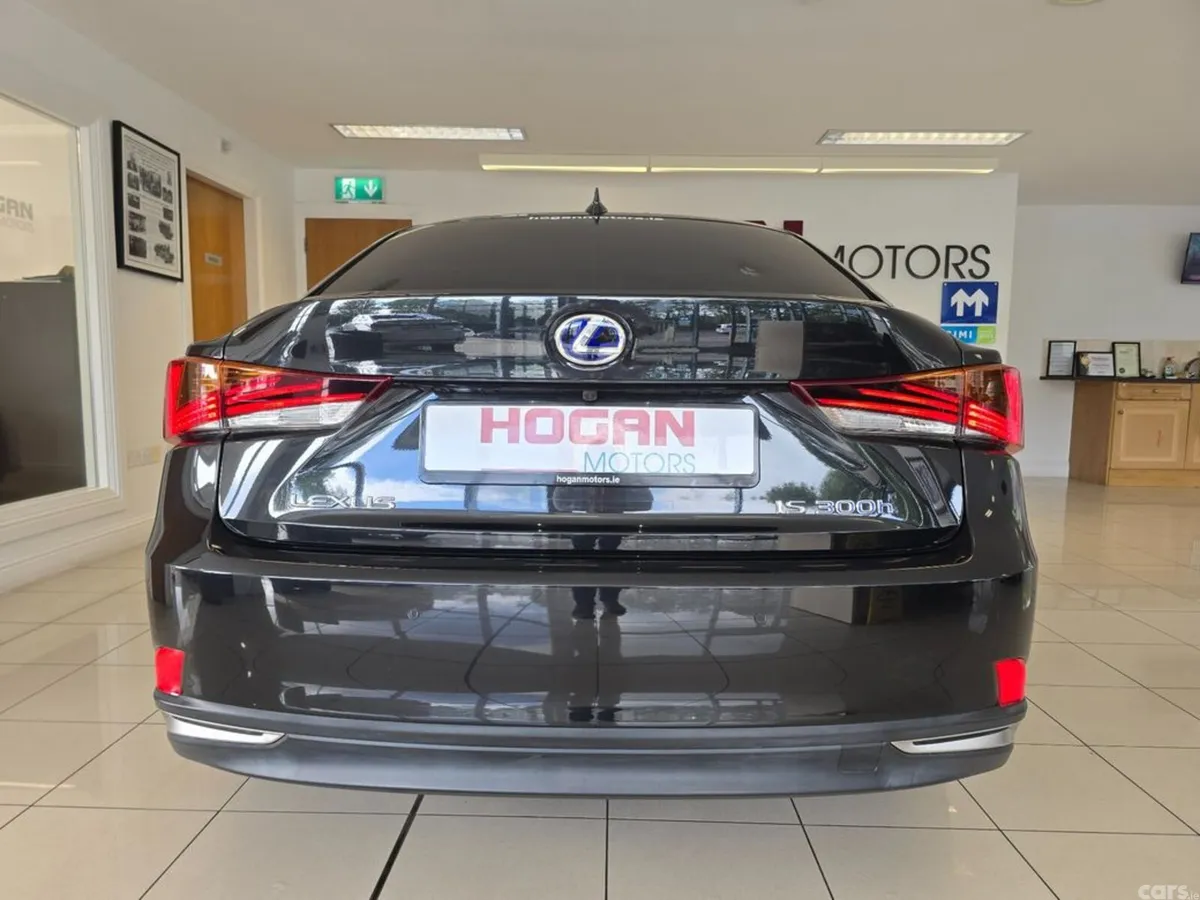 Lexus IS Saloon, Petrol Hybrid, 2019, Black