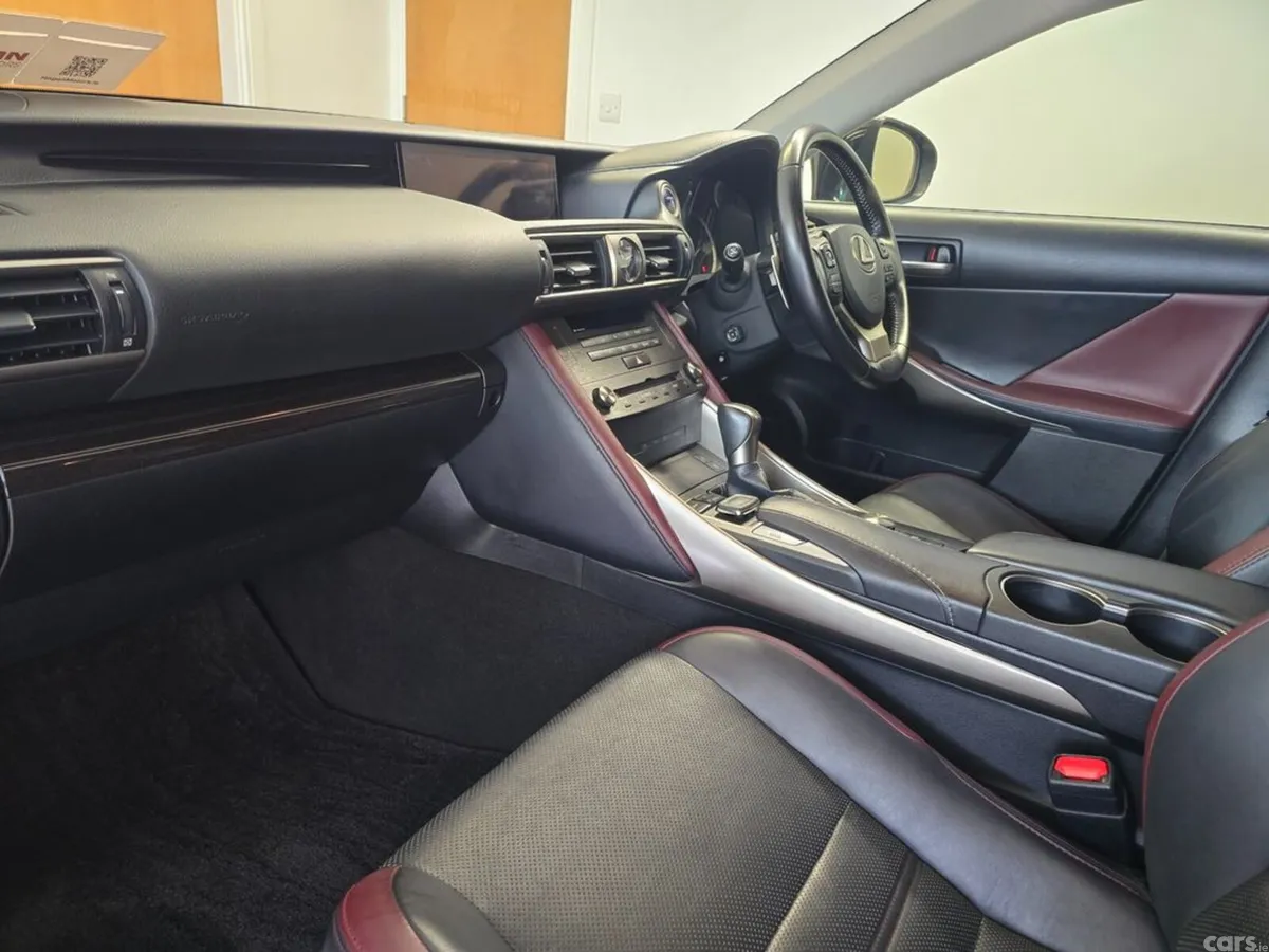 Lexus IS Saloon, Petrol Hybrid, 2019, Black