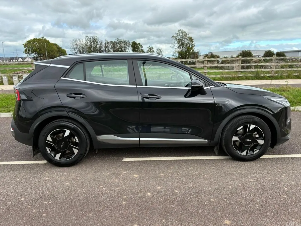 Kia Sportage SUV, Diesel Hybrid, 2026, Black