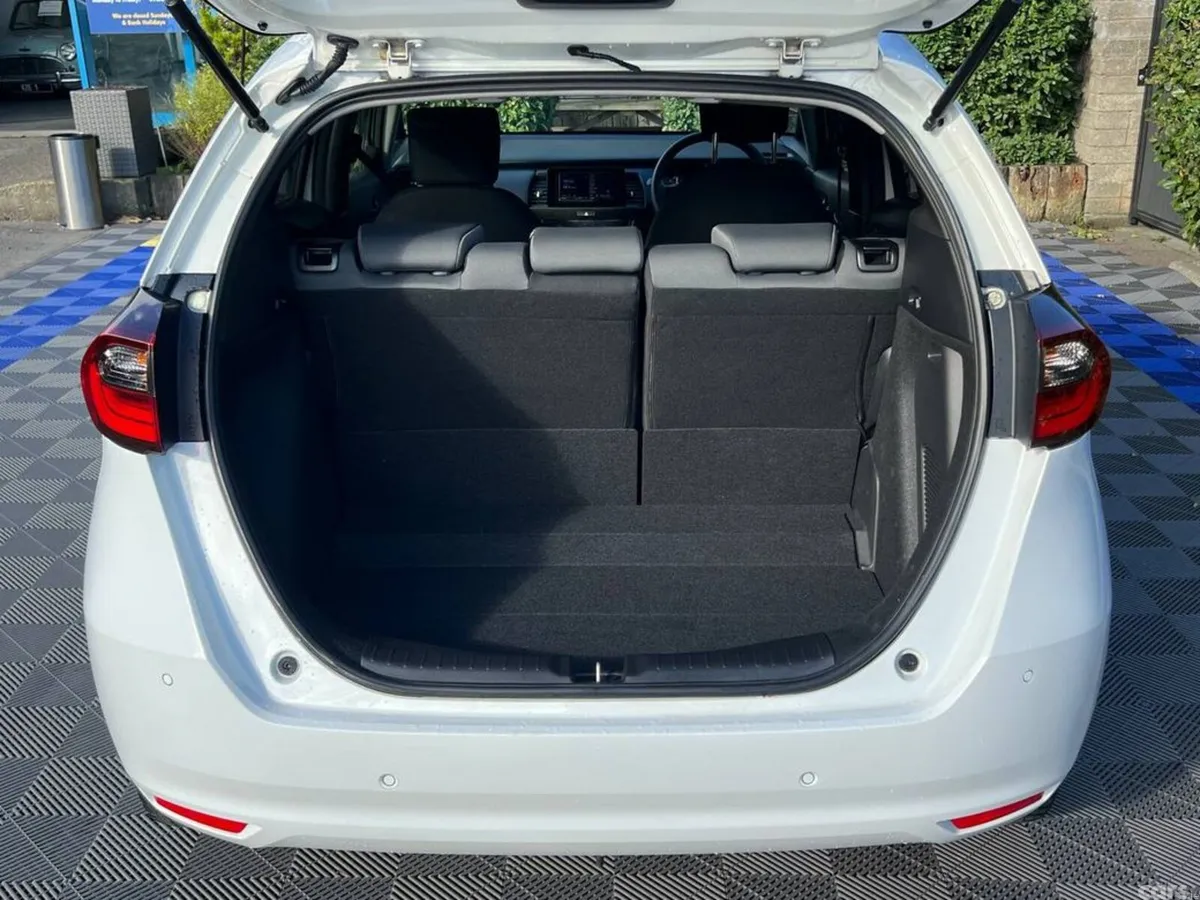 Honda Fit Hatchback, Petrol Hybrid, 2024, White