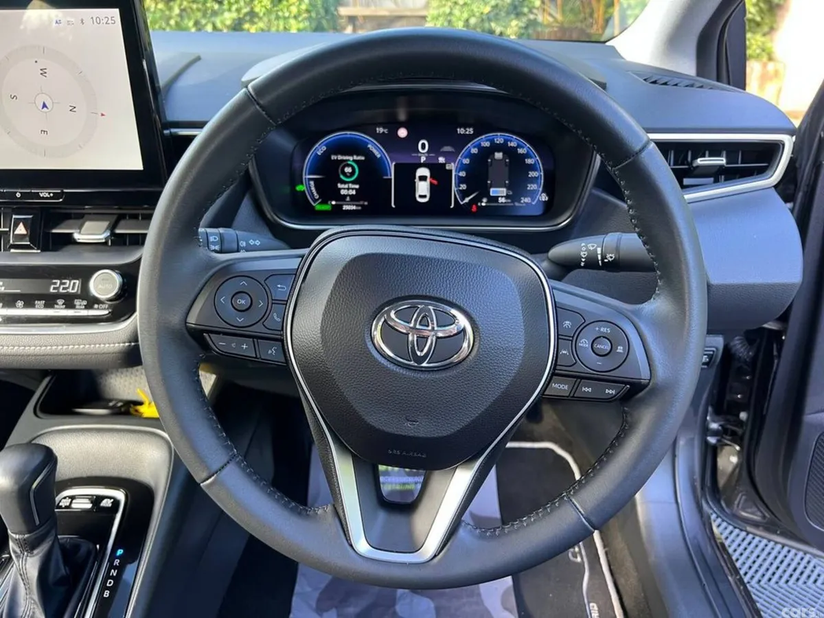 Toyota Corolla Saloon, Petrol Hybrid, 2023, Grey