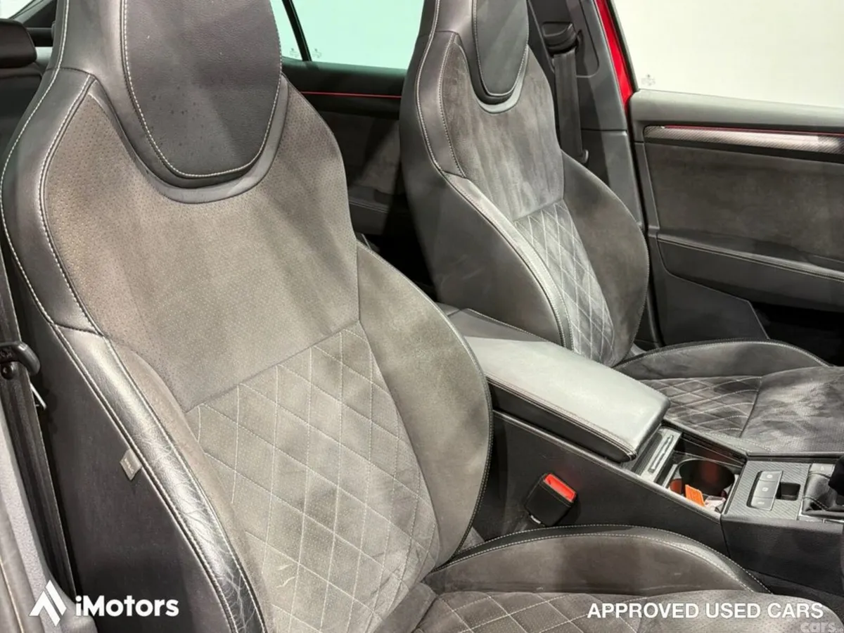 Skoda Superb Saloon, Diesel, 2021, Red
