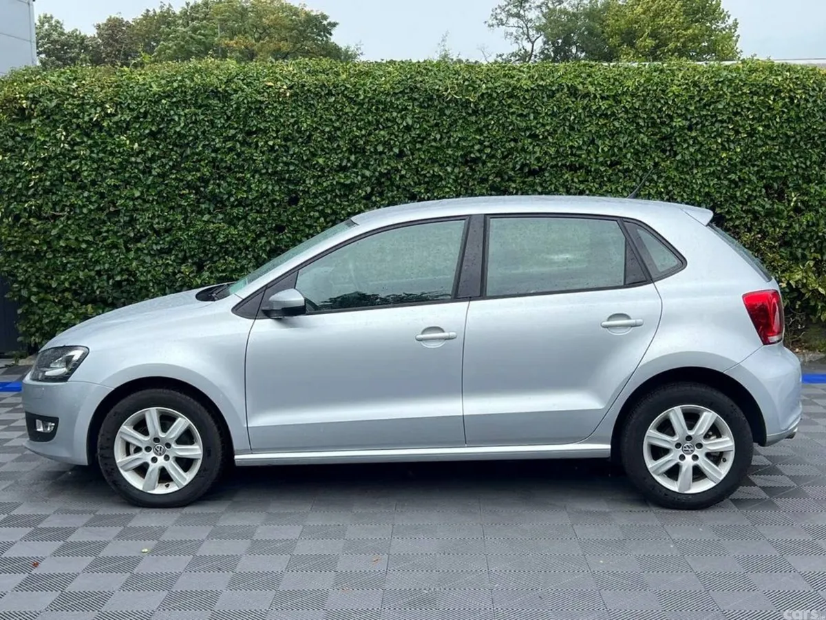 Volkswagen Polo Hatchback, Petrol, 2014, Silver