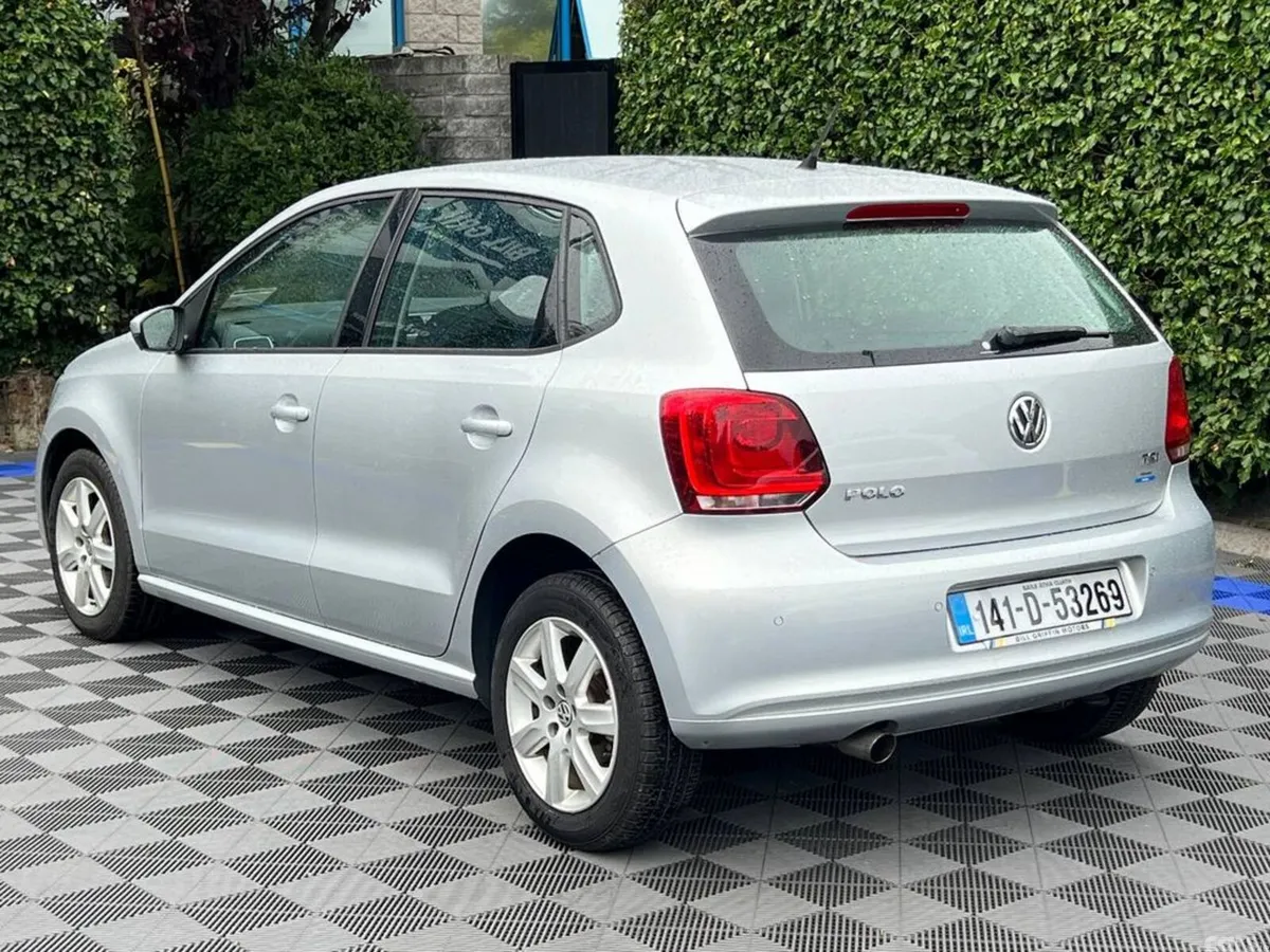 Volkswagen Polo Hatchback, Petrol, 2014, Silver