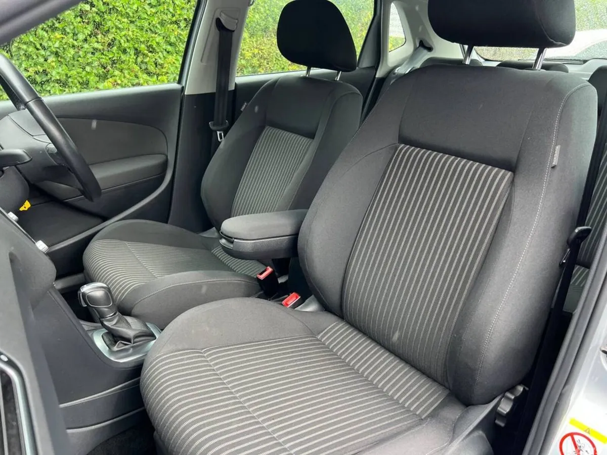 Volkswagen Polo Hatchback, Petrol, 2014, Silver