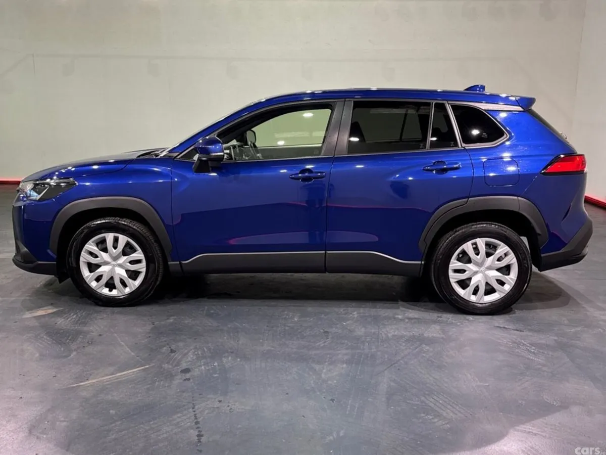 Toyota Corolla Cross SUV, Petrol Hybrid, 2023, Blue