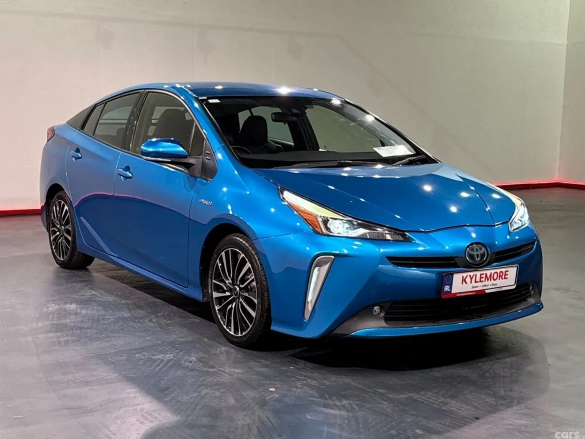 Toyota Prius Hatchback, Petrol Hybrid, 2019, Blue