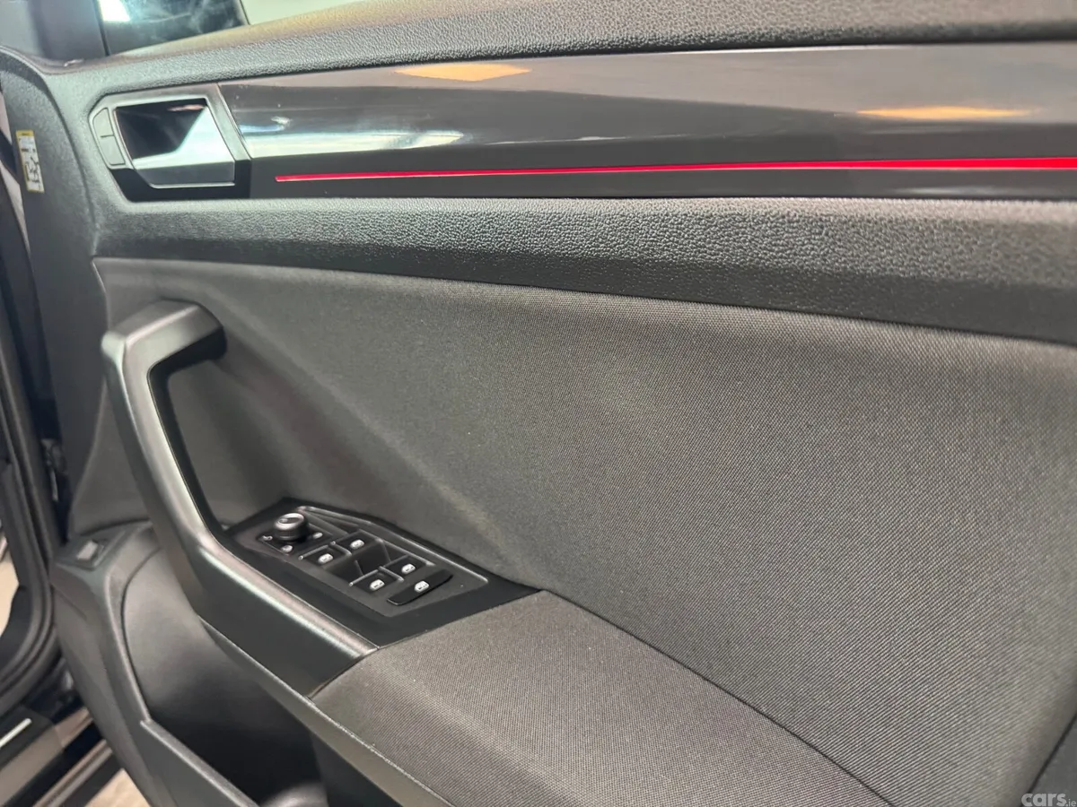 Volkswagen T-Roc SUV, Diesel, 2020, Black