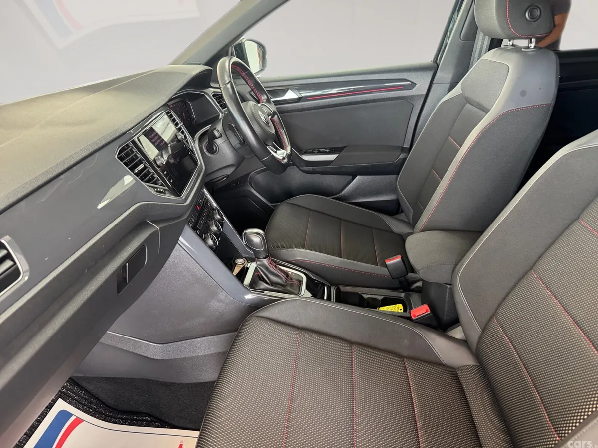 Volkswagen T-Roc SUV, Diesel, 2020, Black