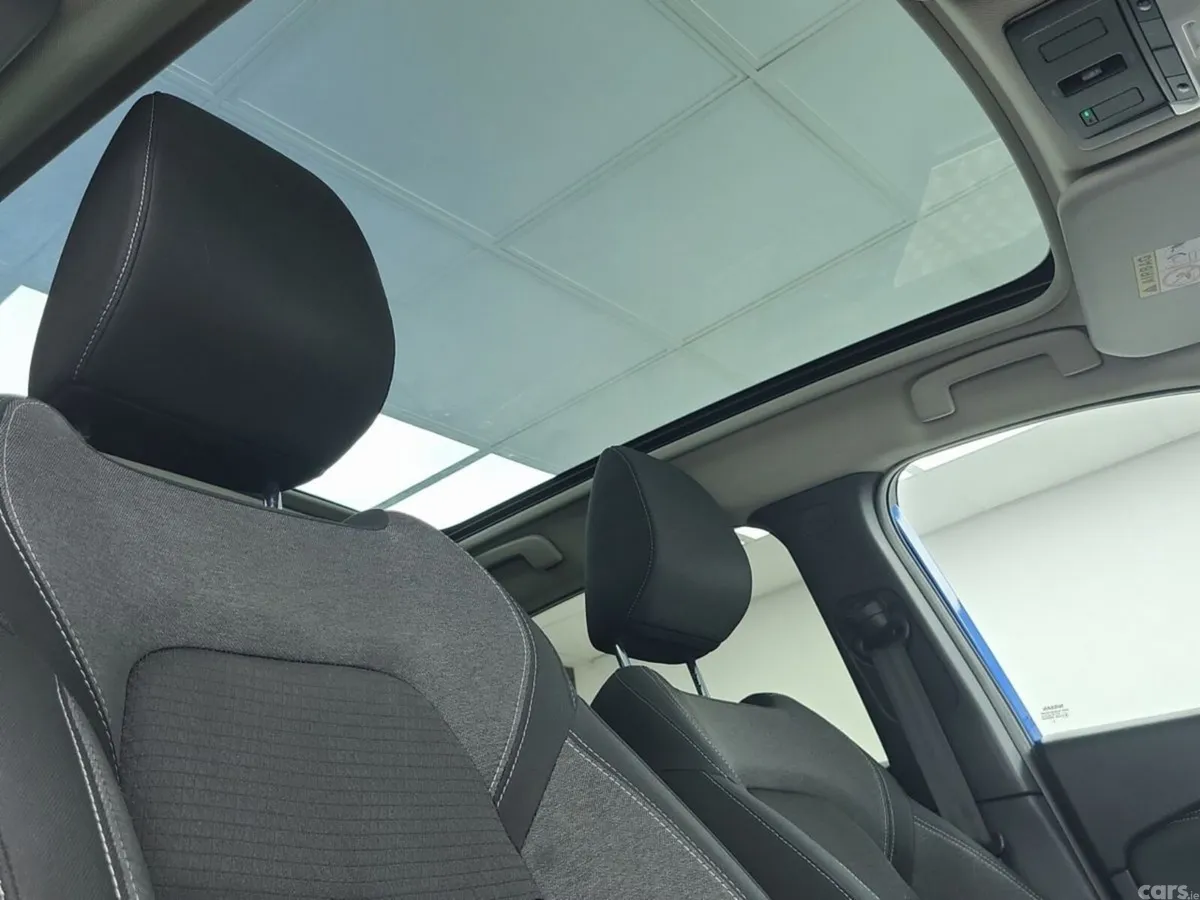 Nissan Qashqai MPV, Petrol, 2021, Blue