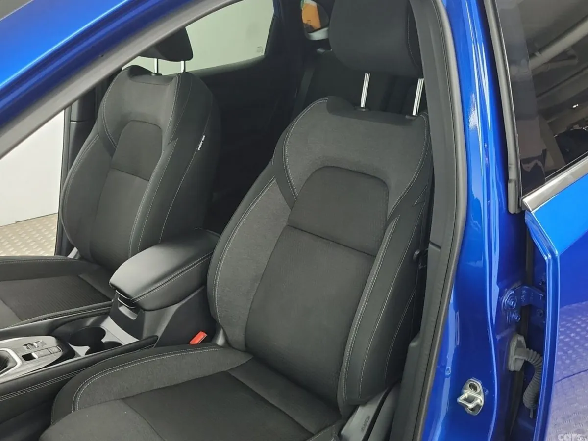 Nissan Qashqai MPV, Petrol, 2021, Blue