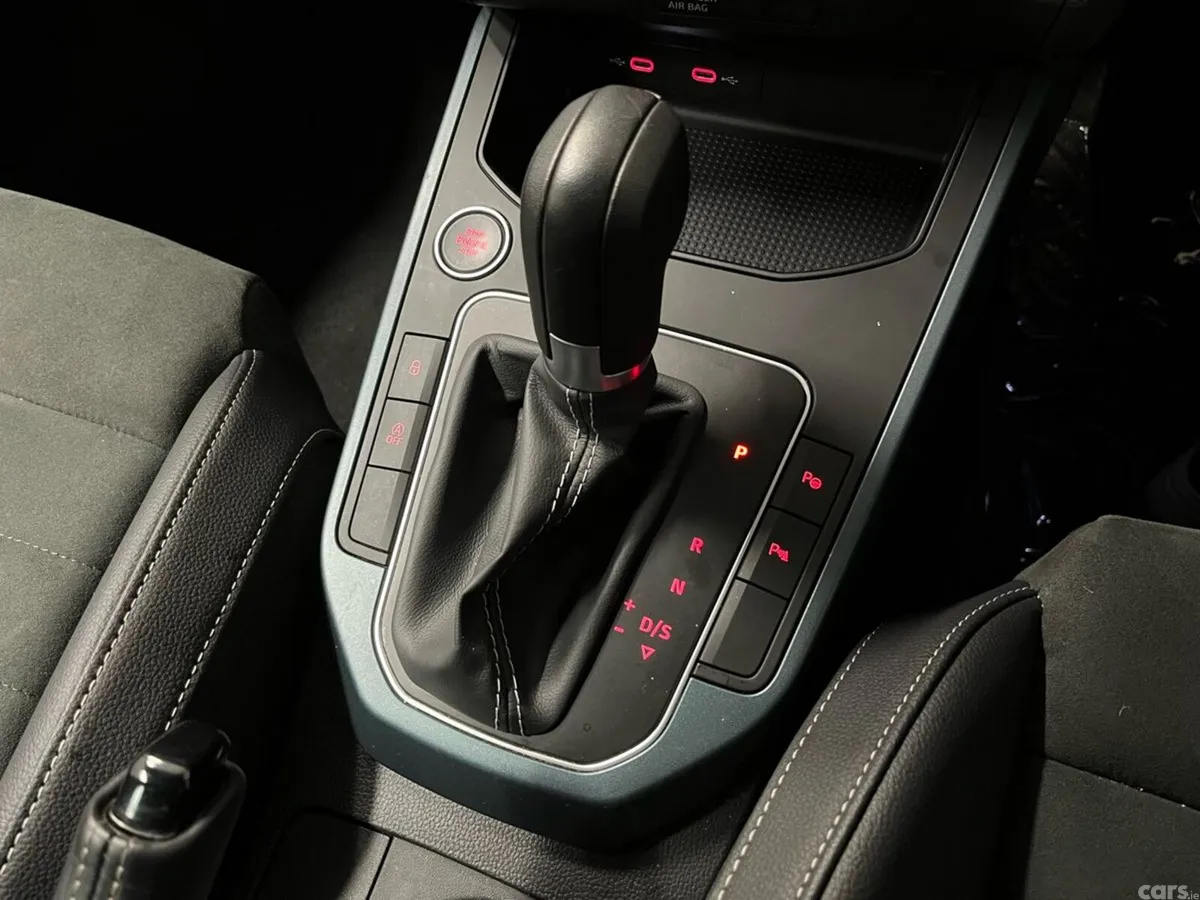 SEAT Arona SUV, Petrol, 2024, Red
