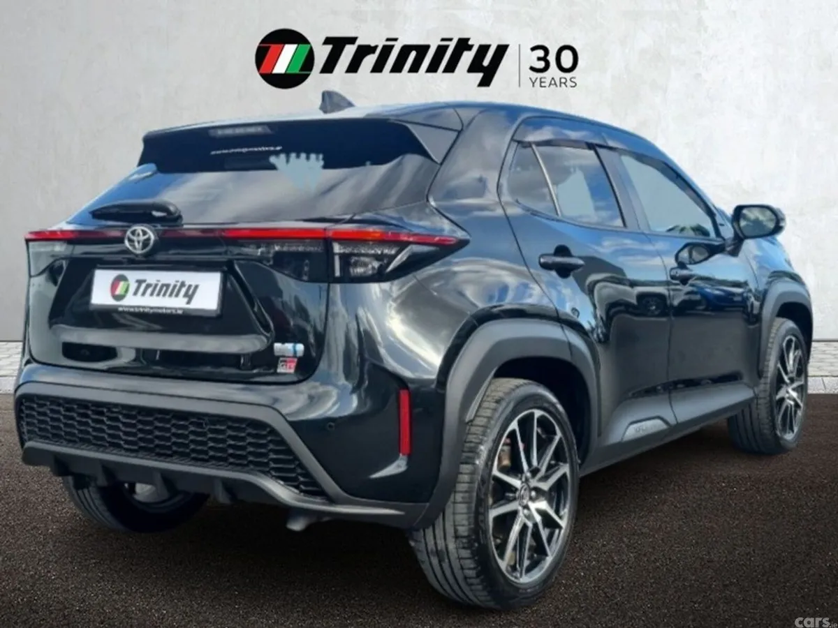 Toyota Yaris Cross Hatchback, Petrol Hybrid, 2023, Black
