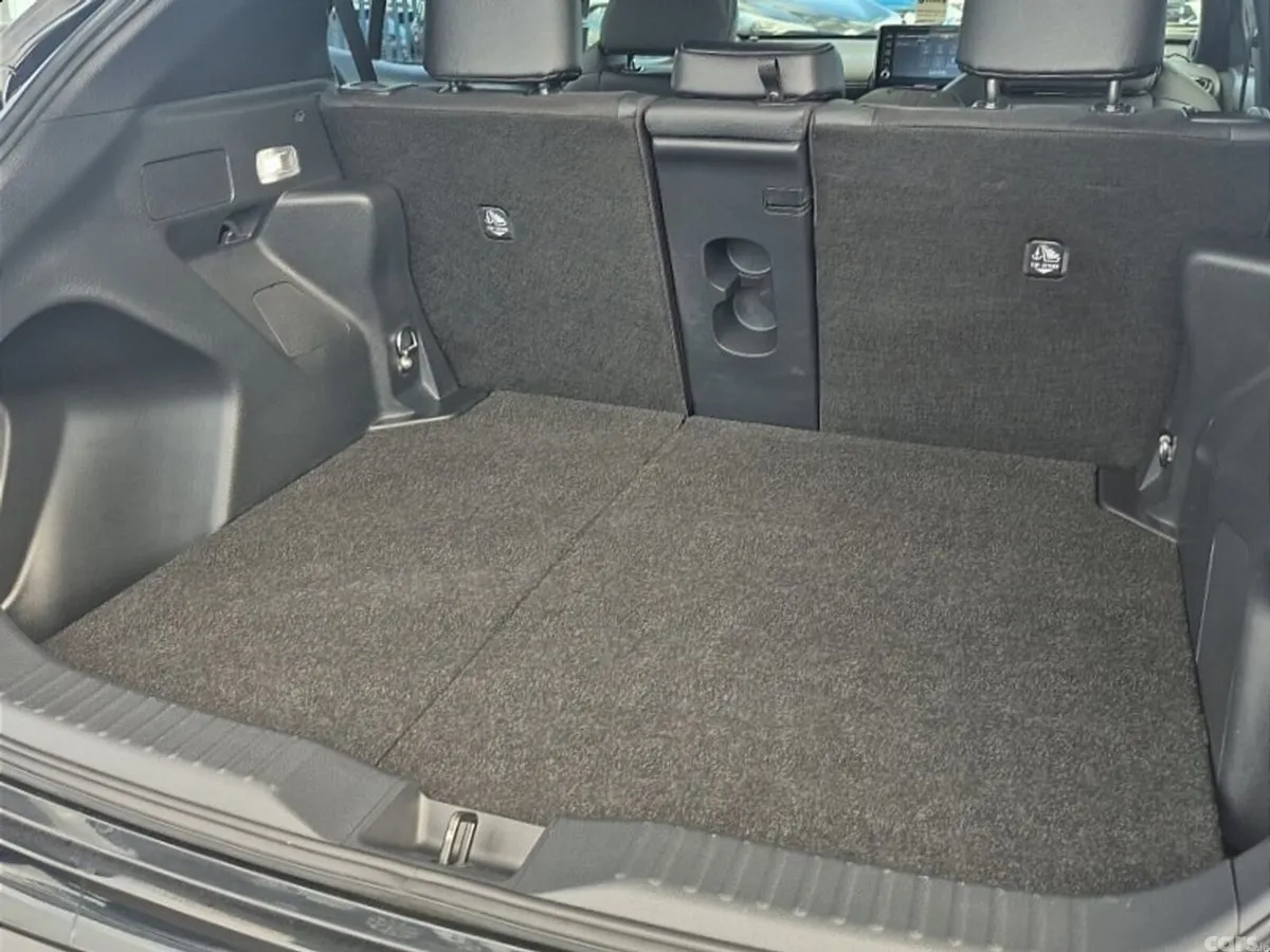 Toyota Yaris Cross Hatchback, Petrol Hybrid, 2023, Black