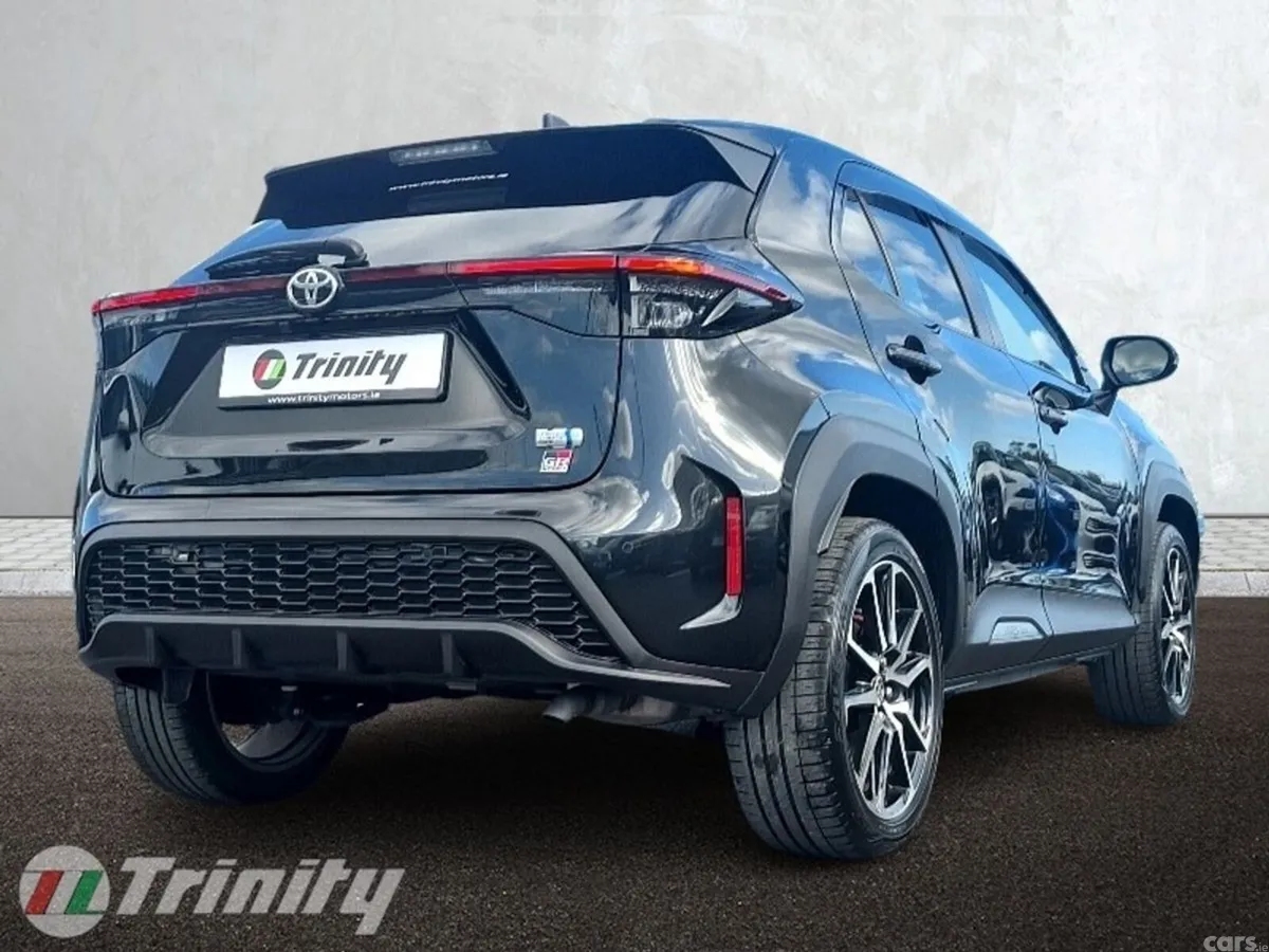 Toyota Yaris Cross Hatchback, Petrol Hybrid, 2023, Black