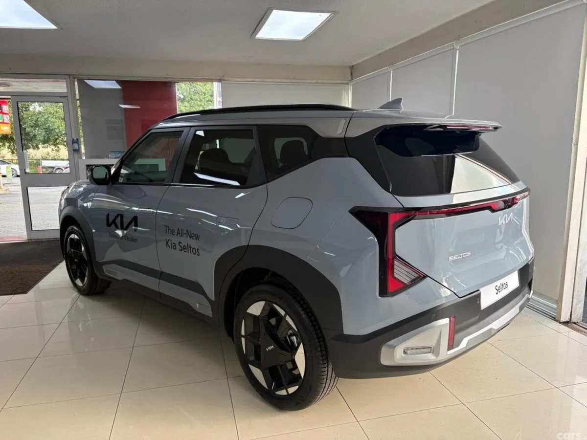 Kia Seltos SUV, Petrol Hybrid, 2027, Blue