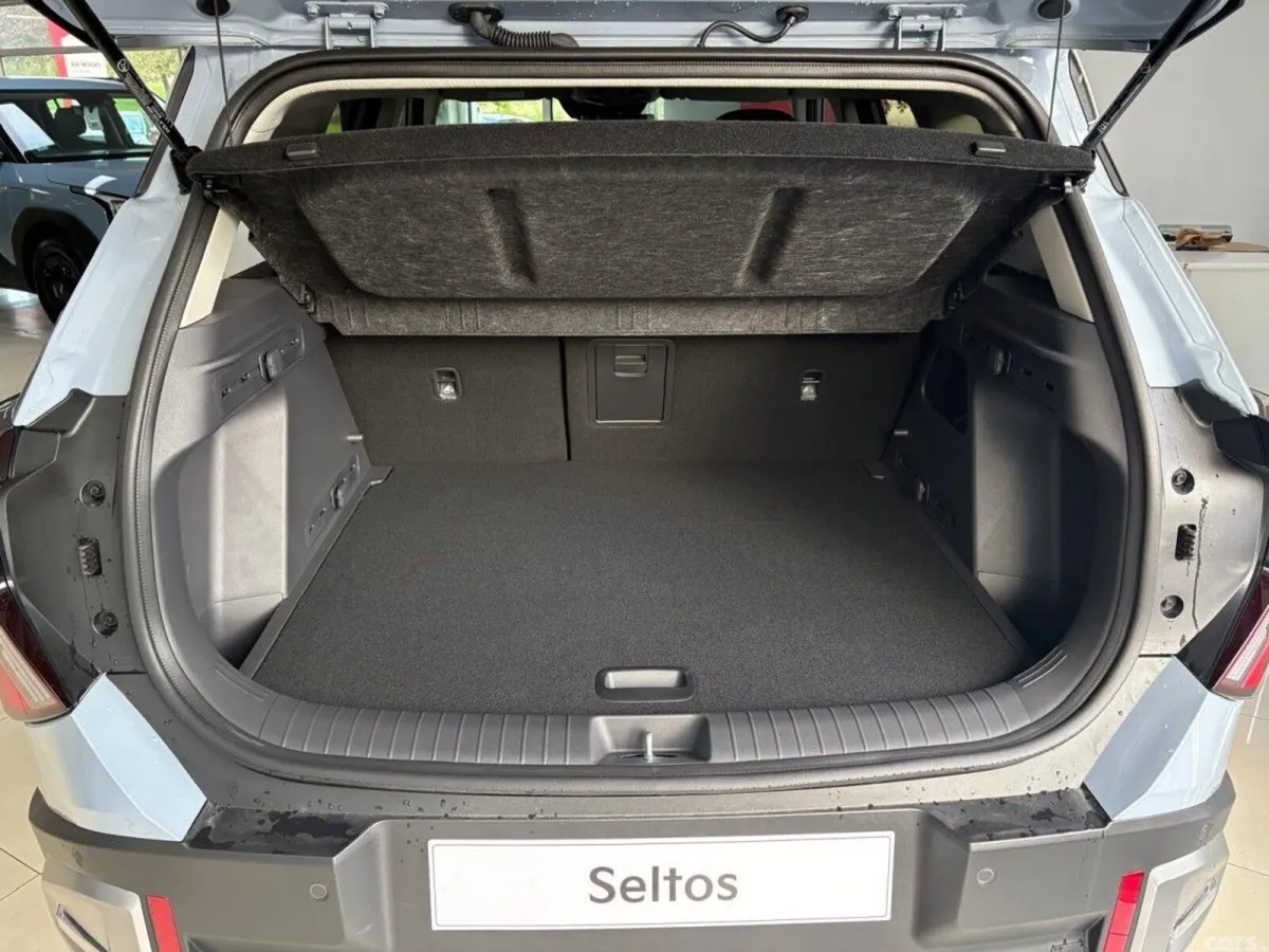 Kia Seltos SUV, Petrol Hybrid, 2027, Blue