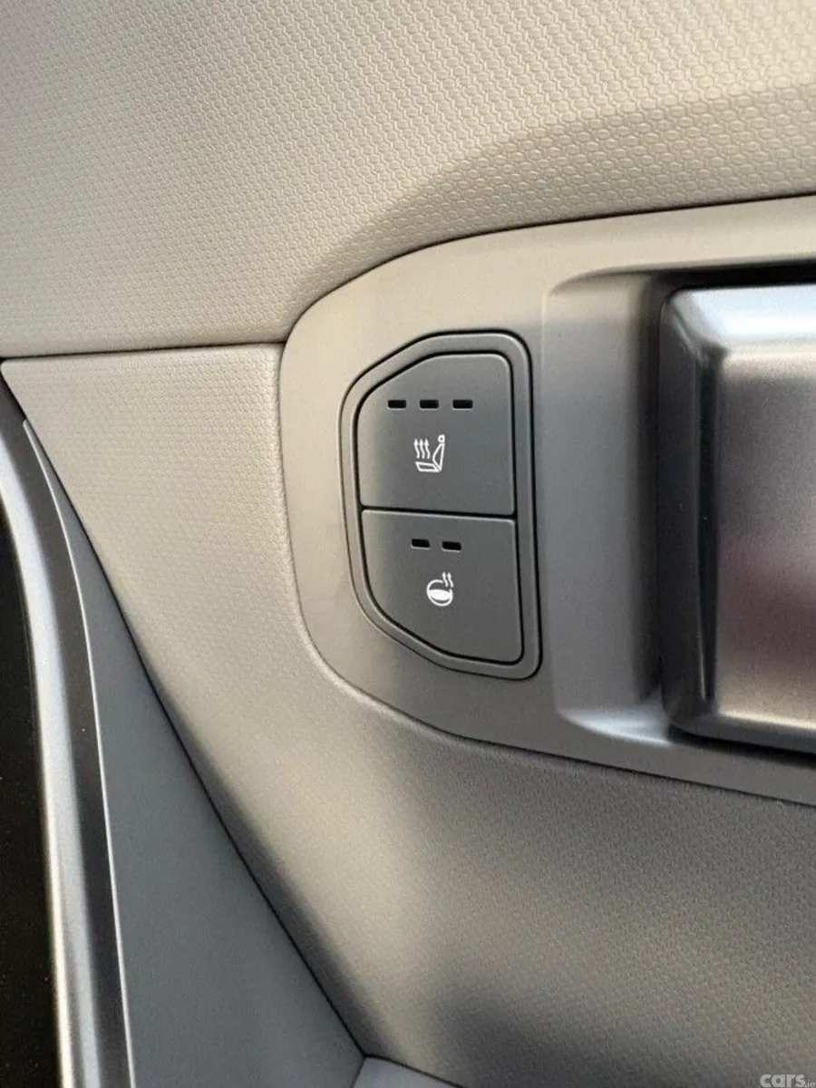 Kia Seltos SUV, Petrol Hybrid, 2027, Blue