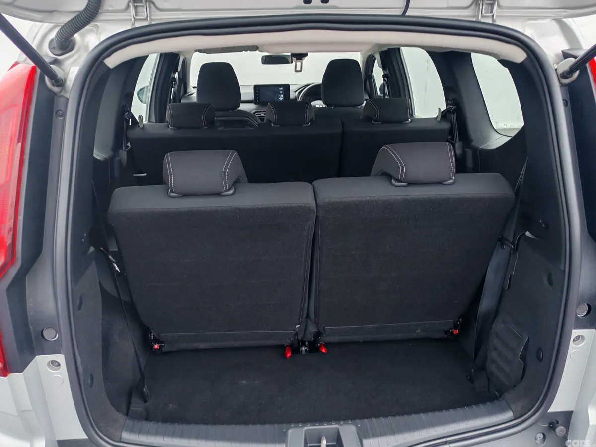 Dacia Jogger MPV, Petrol, 2023, Grey