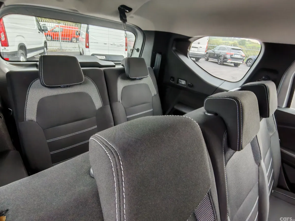Dacia Jogger MPV, Petrol, 2023, Grey