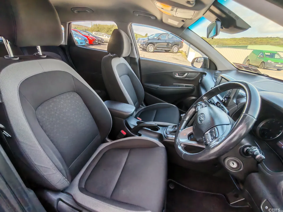 Hyundai KONA MPV, Petrol, 2018, Grey