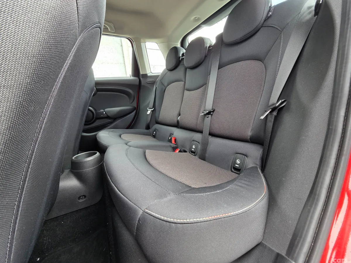 Mini Cooper Hatchback, Petrol, 2015, Red