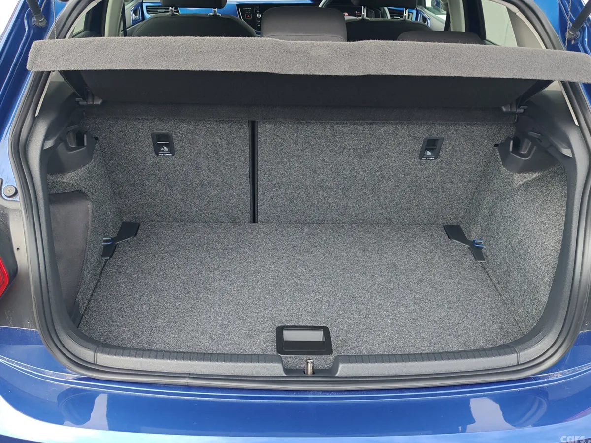 Volkswagen Polo Hatchback, Petrol, 2019, Blue