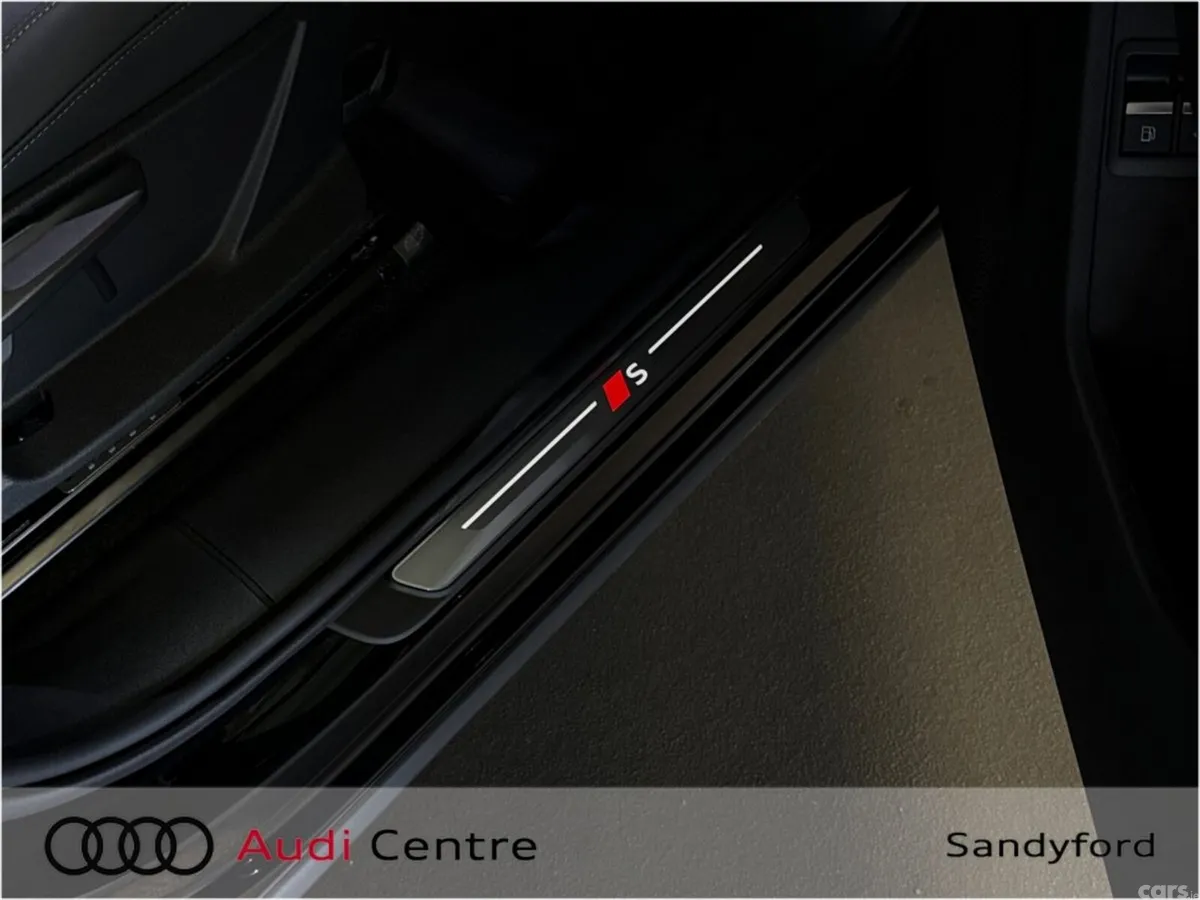 Audi Q3 SUV, Petrol Plug-in Hybrid, 2026, Black