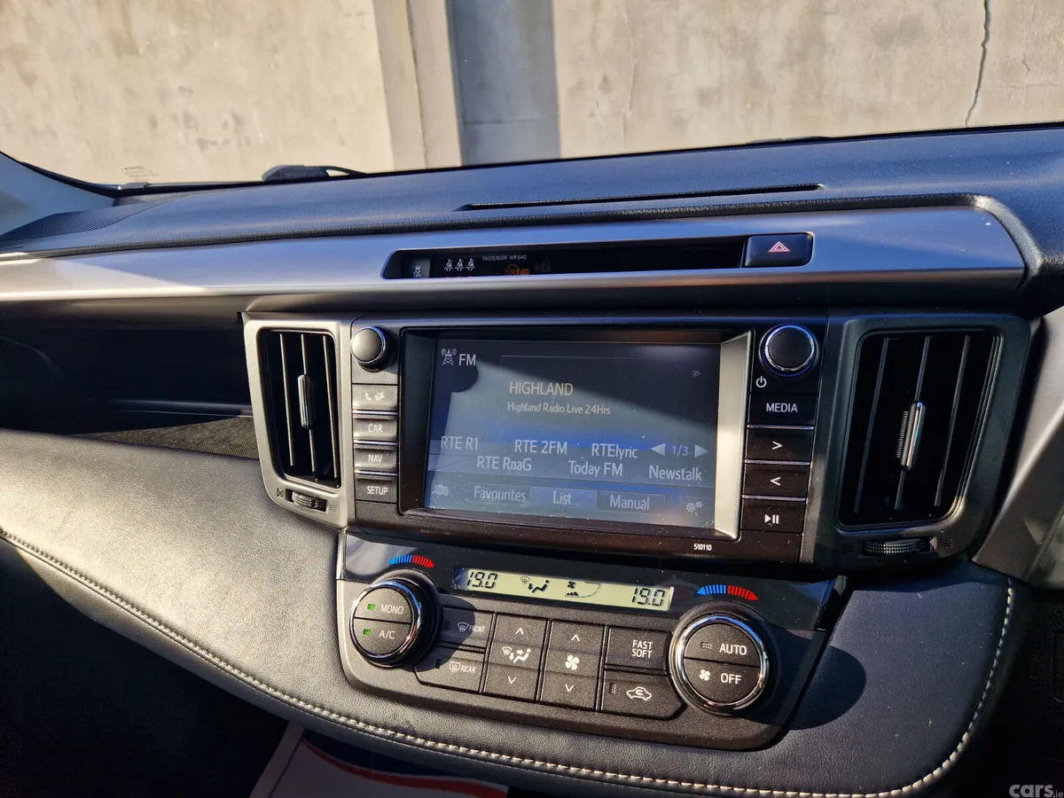 Toyota RAV4 SUV, Petrol Hybrid, 2018, Grey