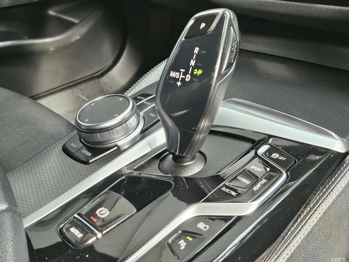 BMW 5-Series Saloon, Petrol Plug-in Hybrid, 2022, Grey