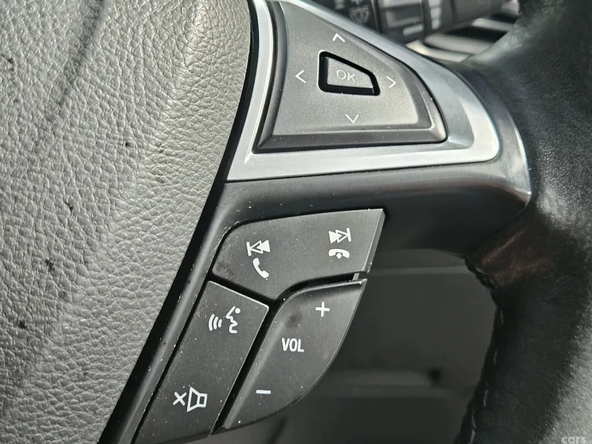 Ford Galaxy MPV, Diesel, 2019, Red