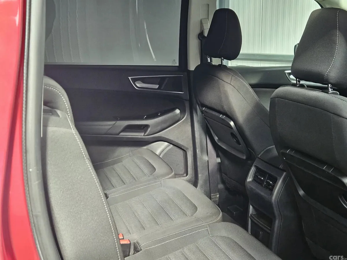 Ford Galaxy MPV, Diesel, 2019, Red